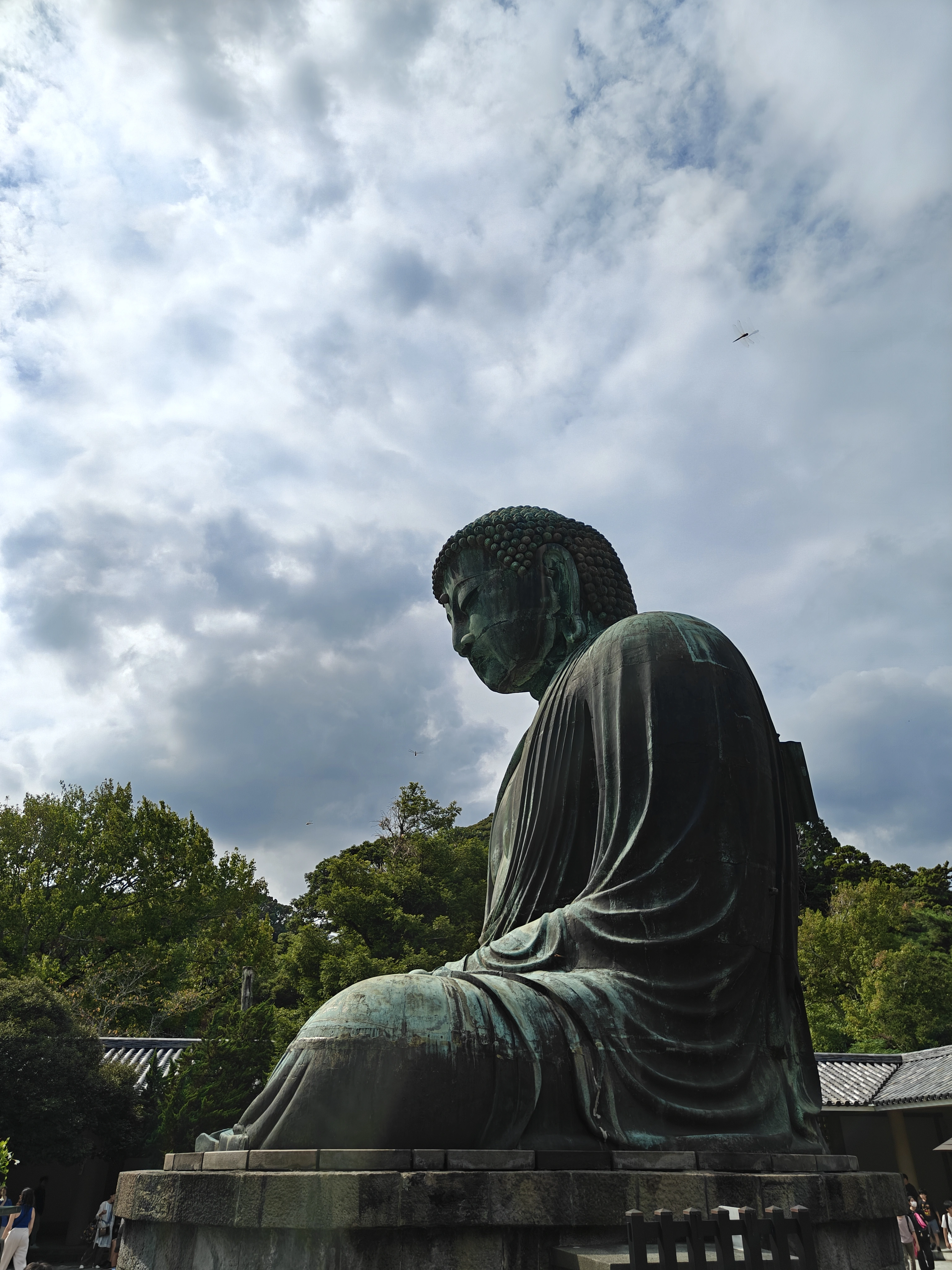 Sugimoto-dera temple grounds